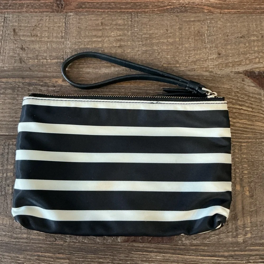 Kate Spade New York Dawn Sailing Black White Stripe Double Zip Wristlet Nylon